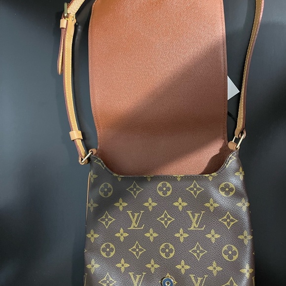Authentic Louis Vuitton Monogram Musette Pm - Picture 2 of 8